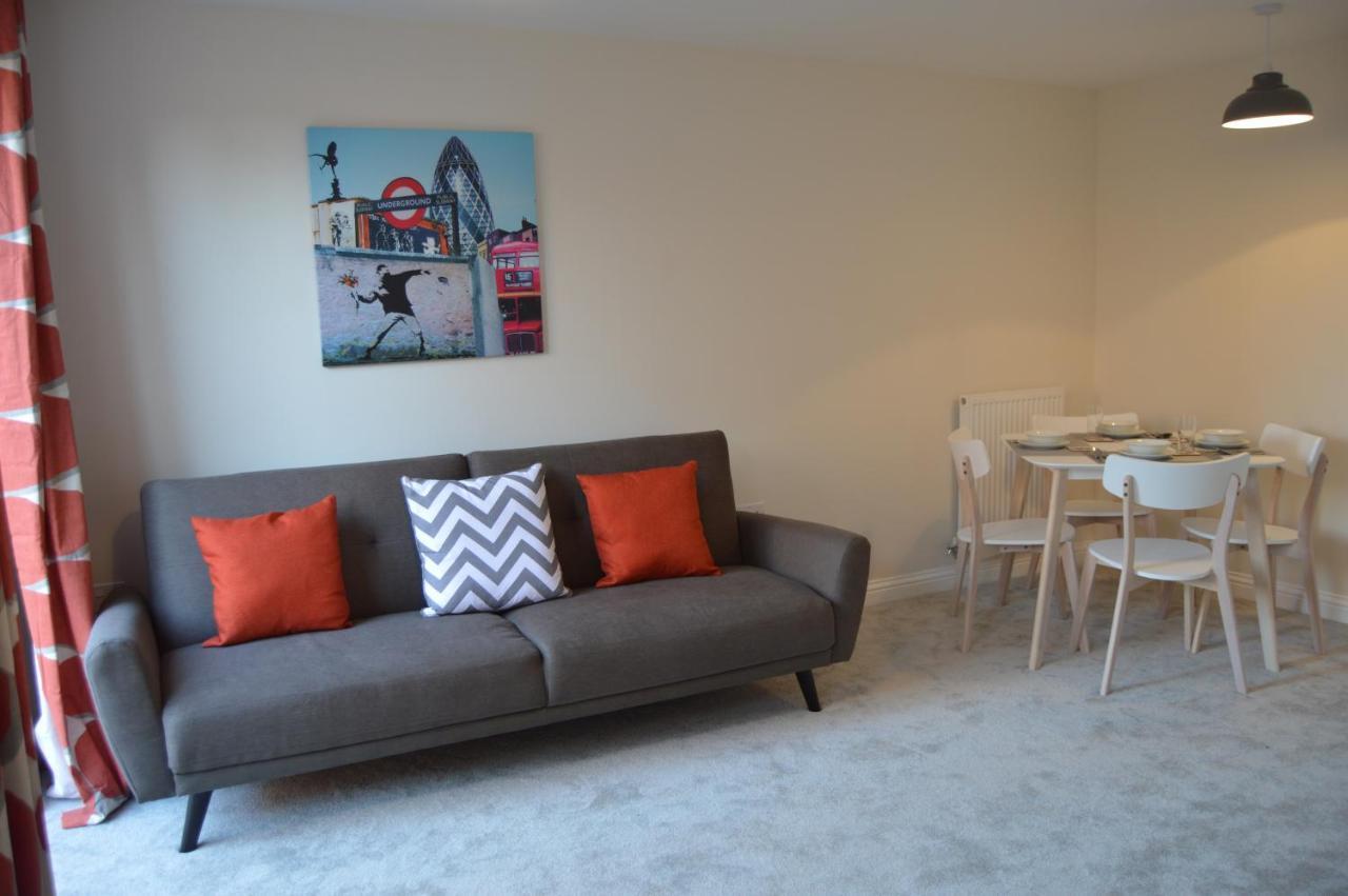 Fantastic Hampton Centre Stayピーターバラ エクステリア 写真